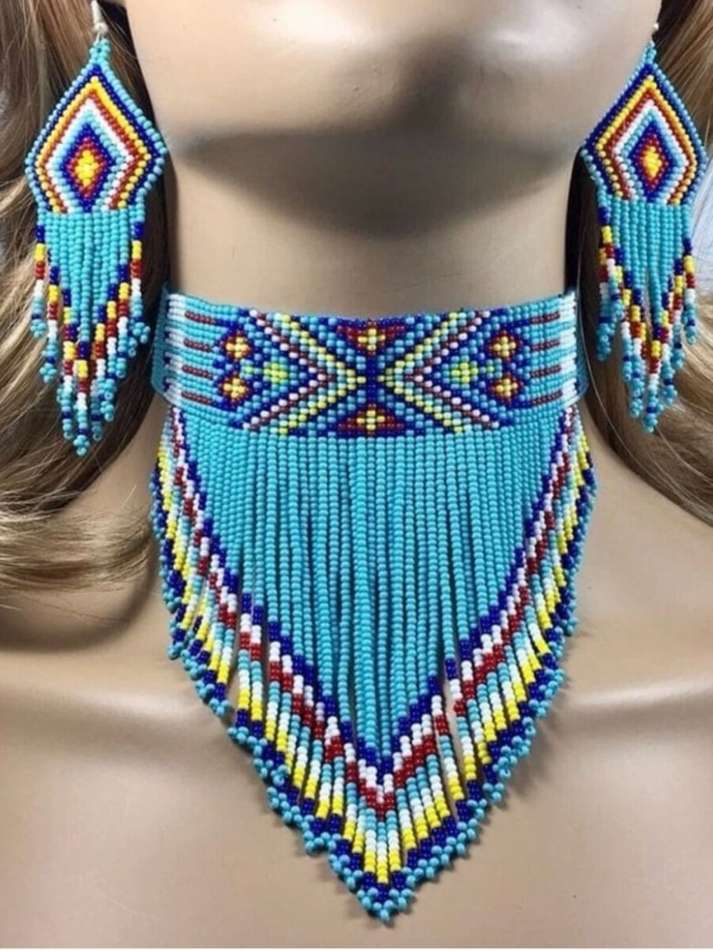 Southwestern Handmade Beaded Choker and Earring Set🦋